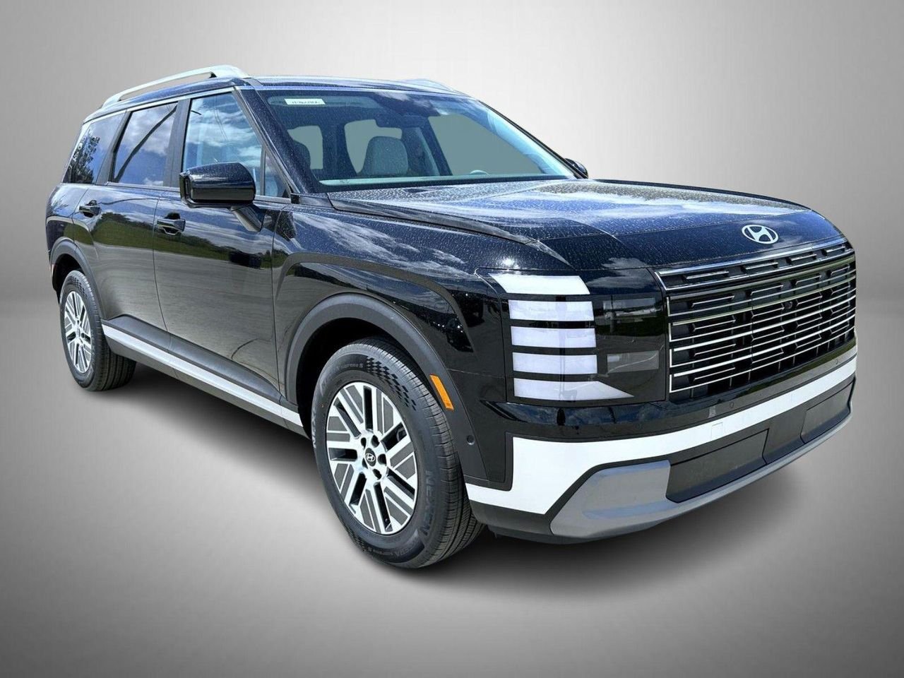 New 2026 Black Hyundai SEL Premium image 3