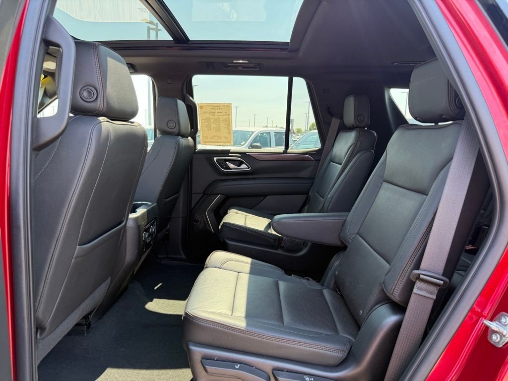 Used 2022 Red Chevrolet High Country image 10