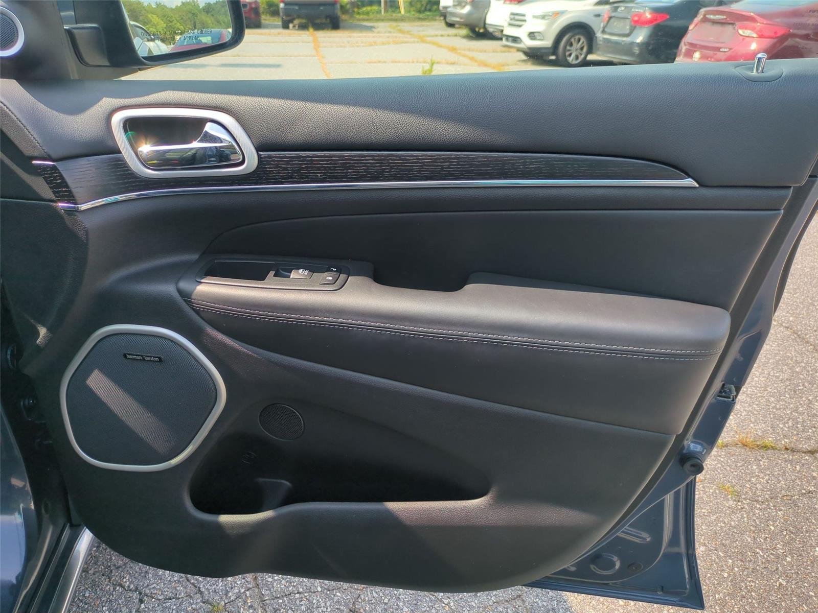 Used 2020 Slate Blue Pearlcoat Jeep Summit image 37