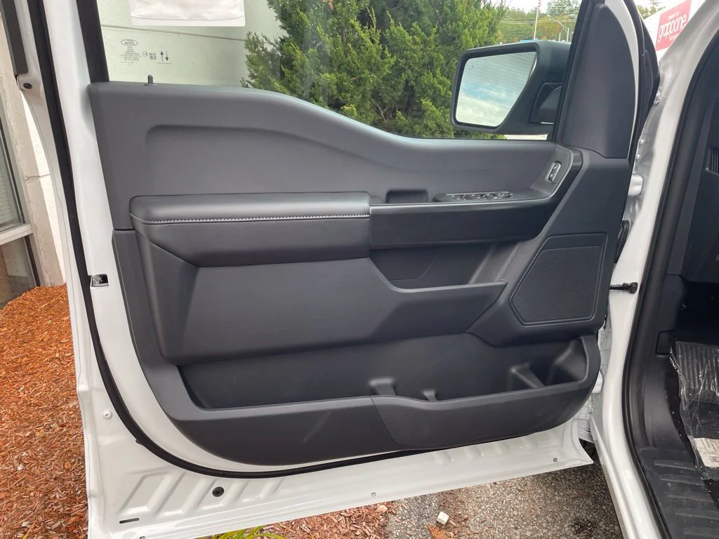 New 2026 OXFORD WHITE Ford STX image 11
