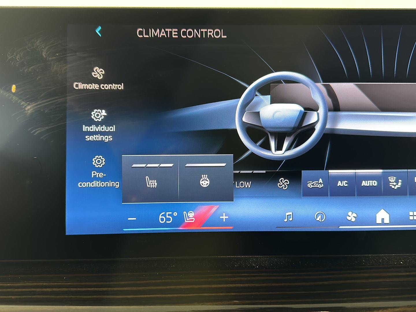 Used 2025 Carbon Black Metallic BMW xDrive40i image 18