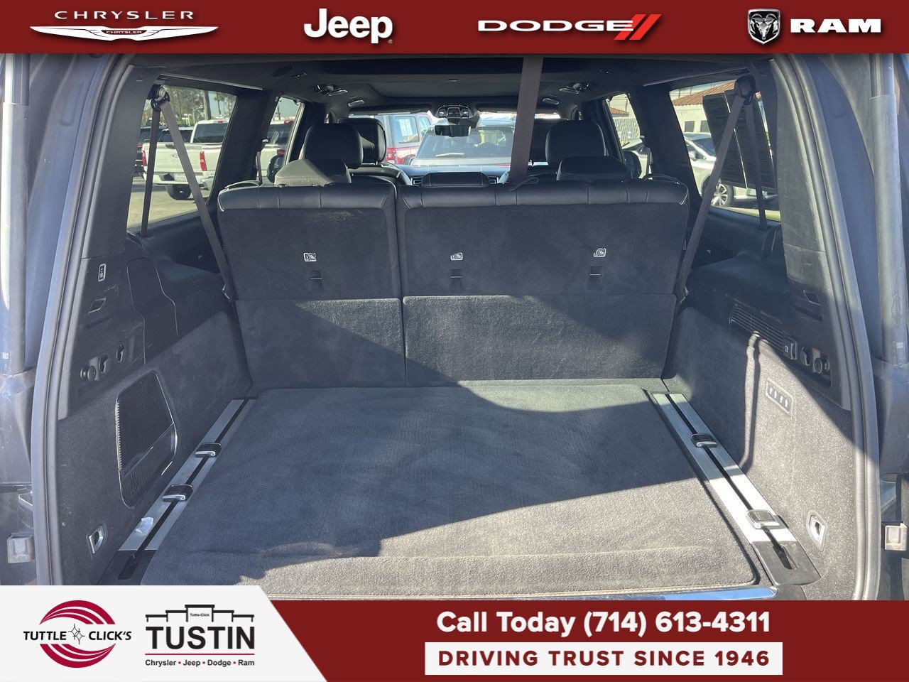 Used 2024 Diamond Black Crystal Pearlcoat Jeep Series II image 40