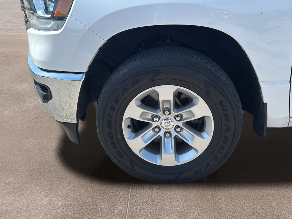 Used 2023 White Ram Laramie image 25