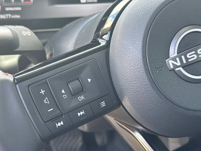 Used 2025 Brown Nissan SR image 26