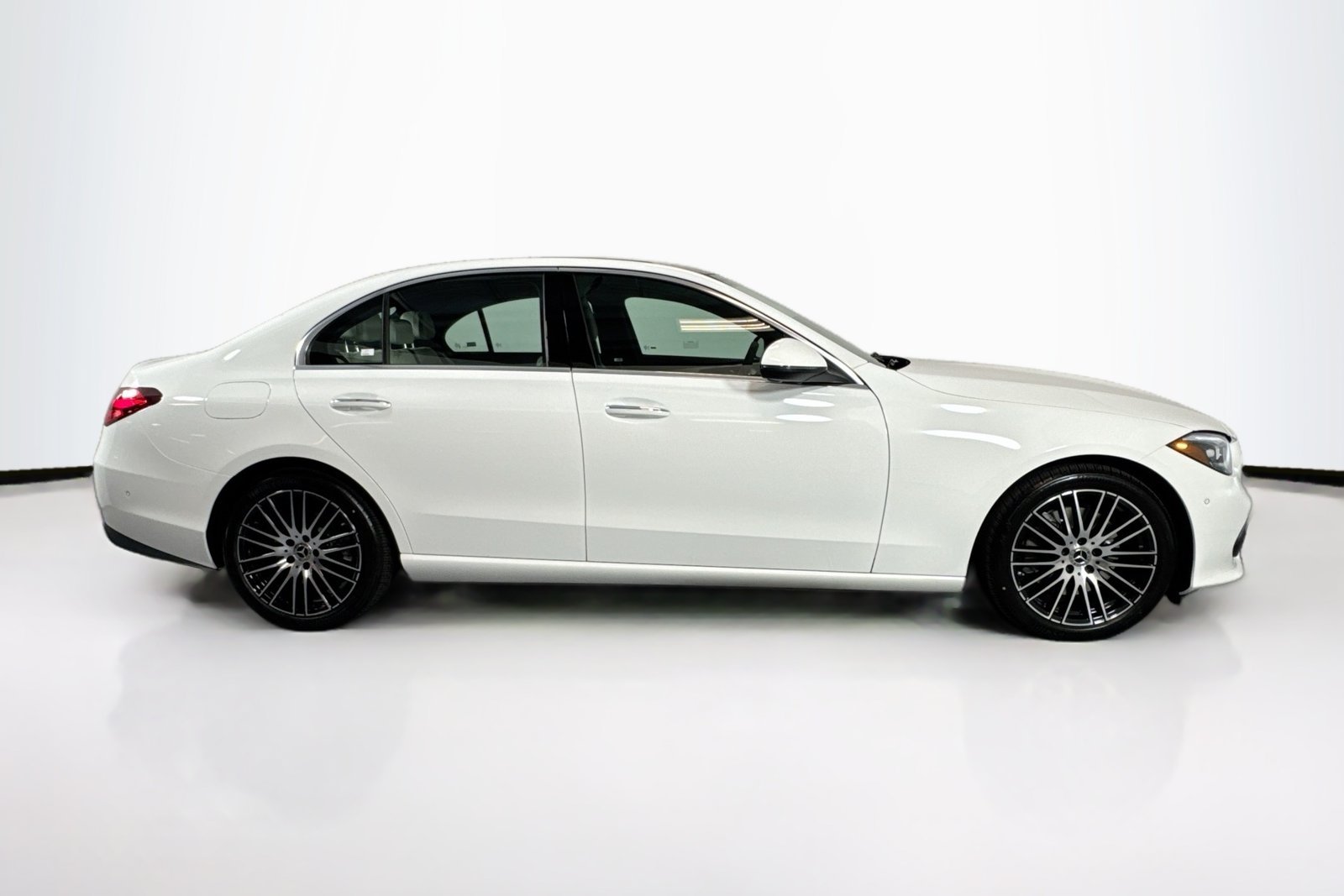 New 2026 Polar White Mercedes-Benz C 300 image 4