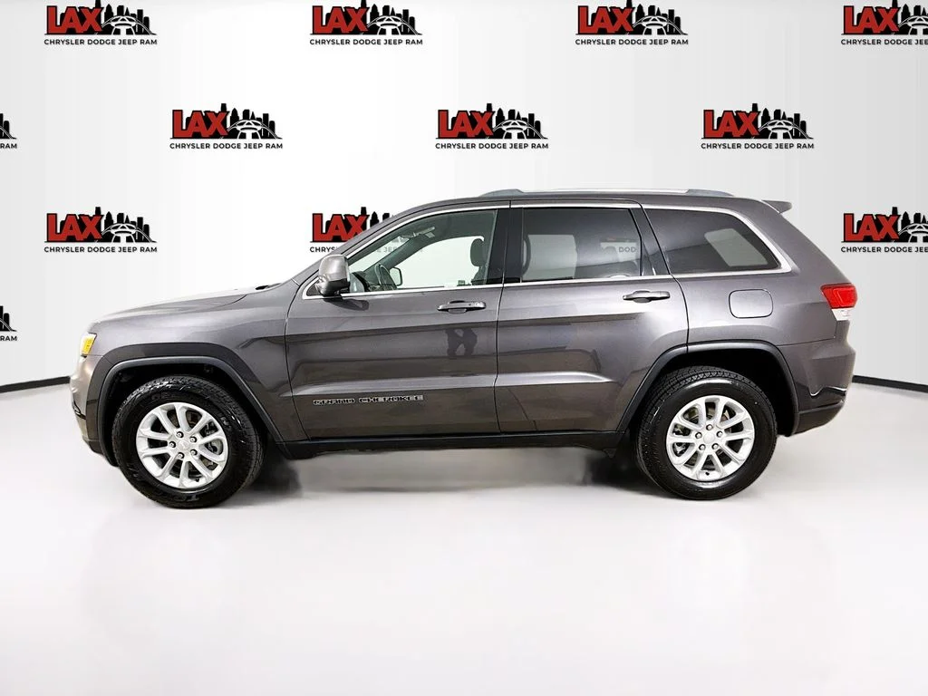 Used 2021 Gray Jeep Laredo E image 4