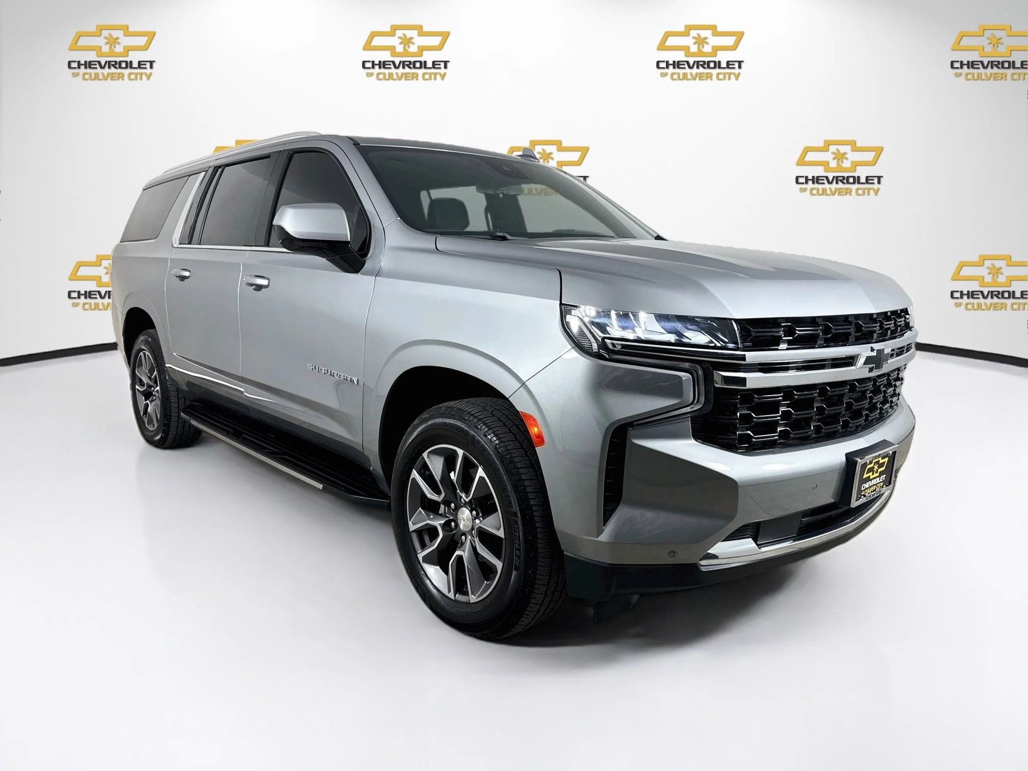 Used 2023 STERLING GRAY METALLIC Chevrolet LS image 1