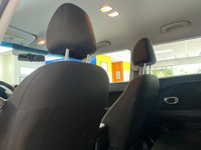 Used 2018 Silver Kia Base image 16