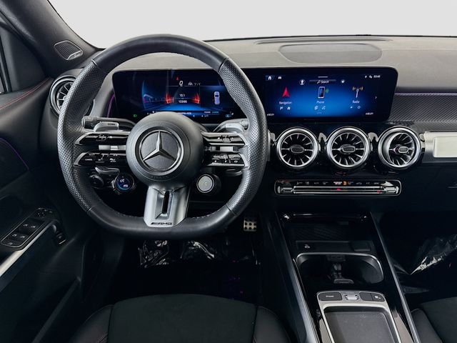 Used 2024 Silver Mercedes-Benz GLB 35 AMG® image 23