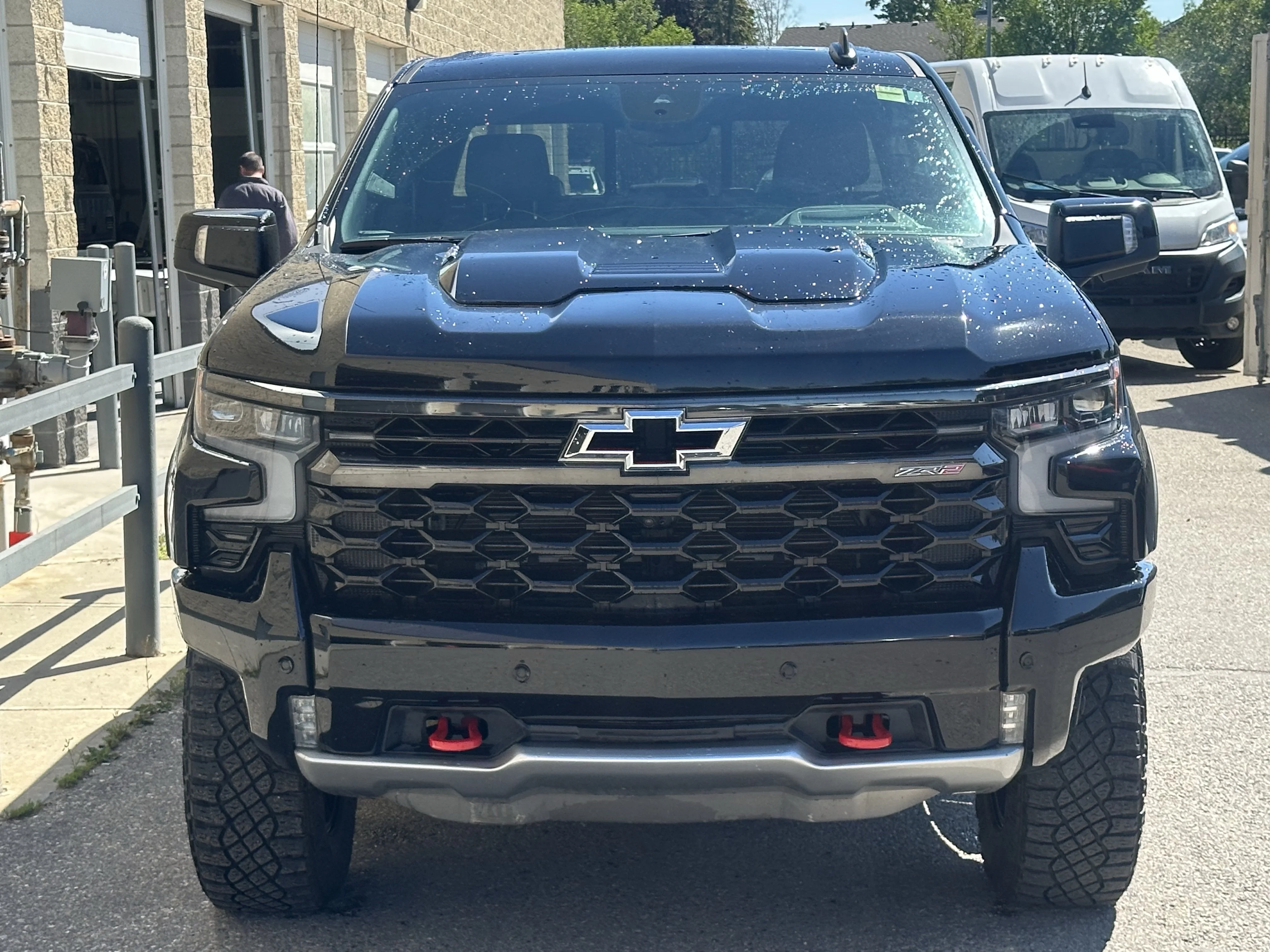 Certified Used 2025  Chevrolet ZR2 image 2