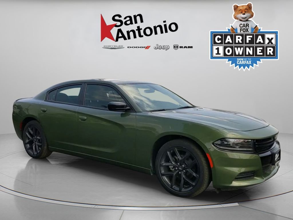Used 2022 Green Dodge SXT image 1
