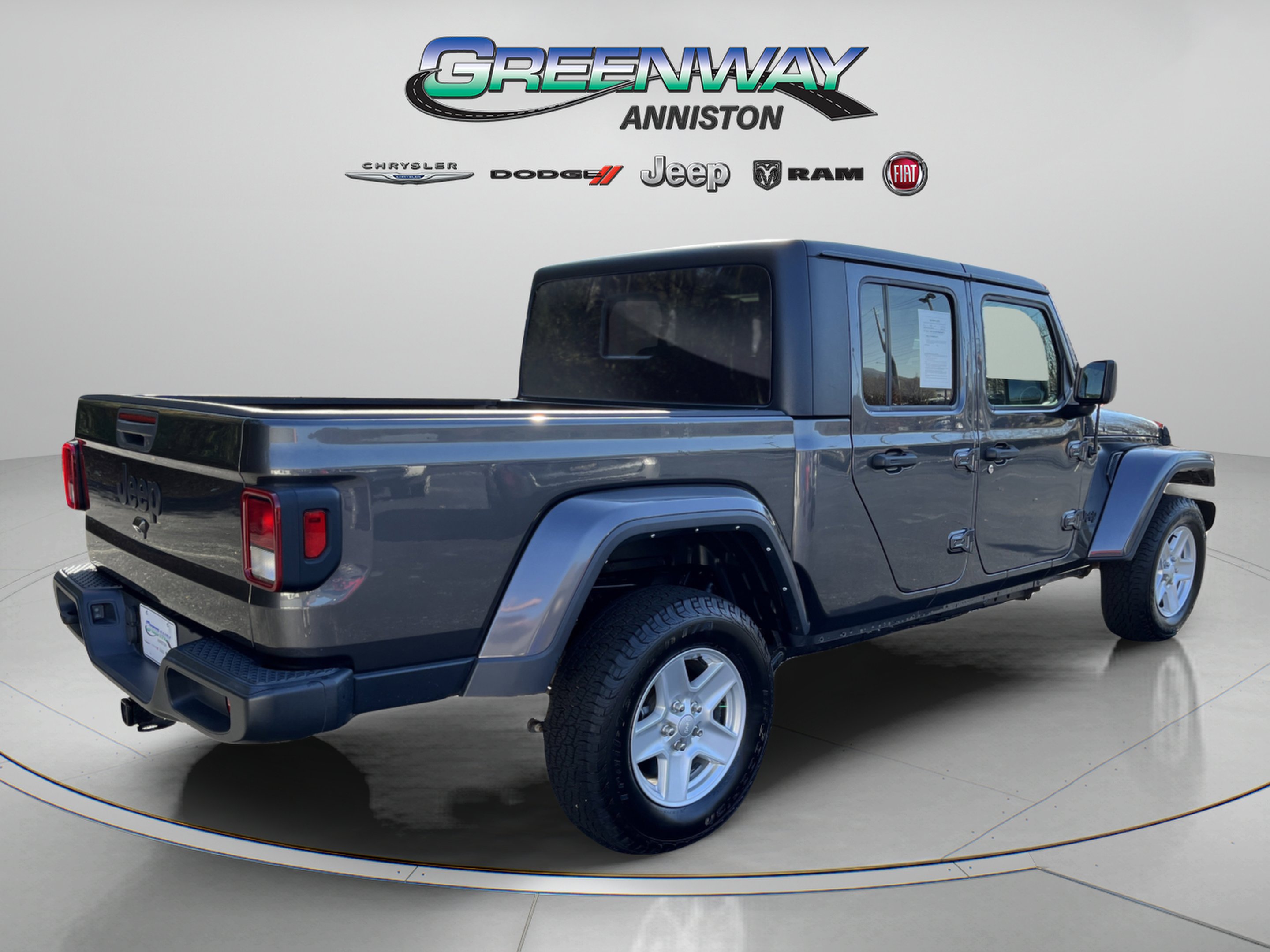 Used 2022 Granite Crystal Metallic Clearcoat Jeep  image 7