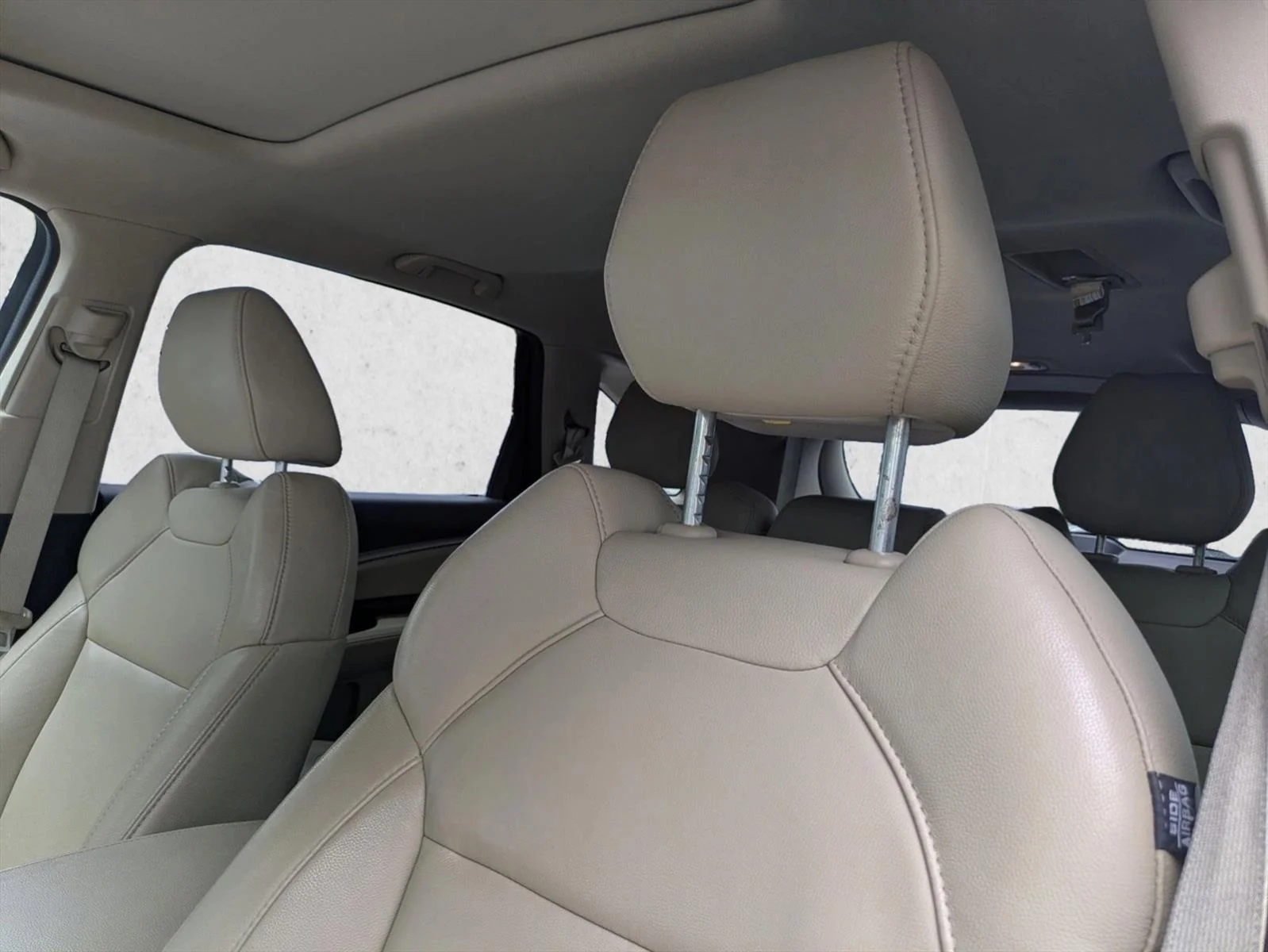 Used 2015 Silver Moon Acura Tech Pkg image 4