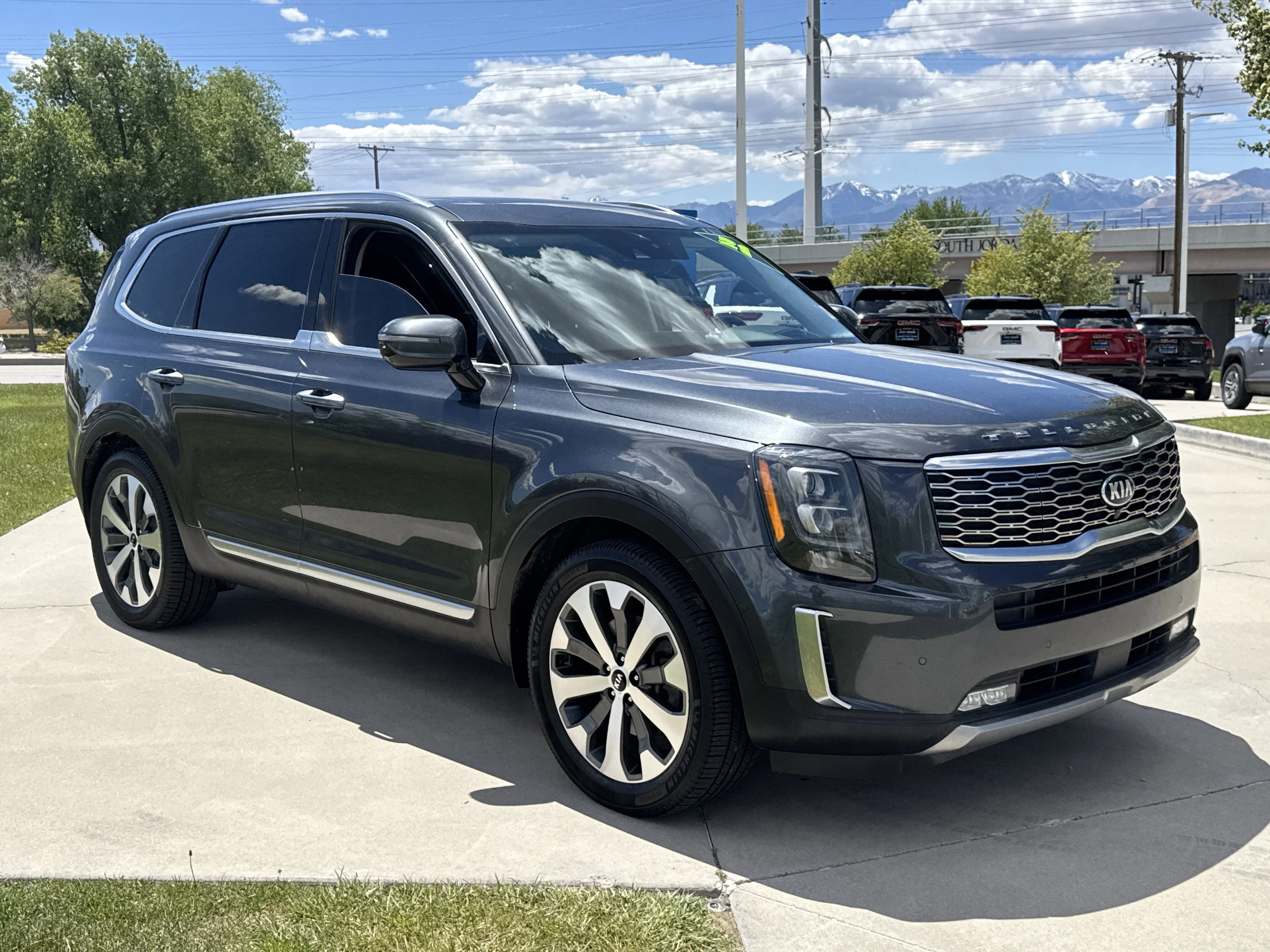 Used 2021 Gravity Gray Kia SX image 8