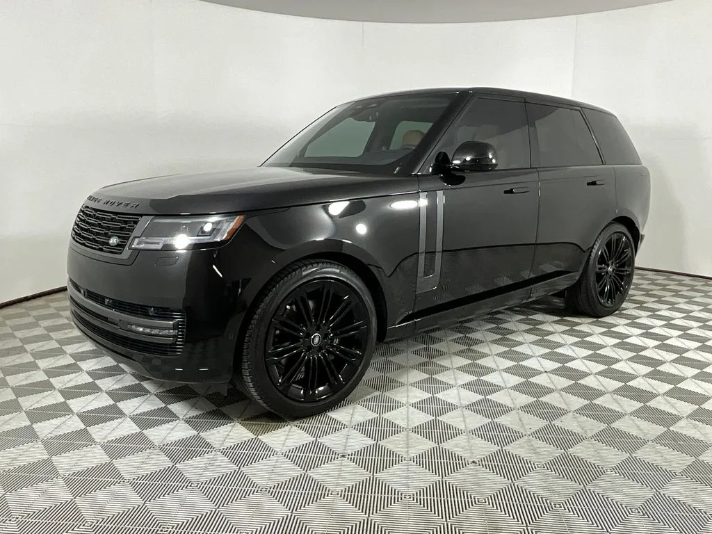 2024 Land Rover Range Rover 3.0 SE SWB's photo