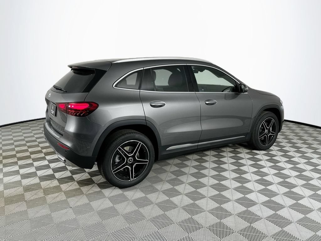 New 2026 Mountain Grey Metallic Mercedes-Benz GLA 250 image 38