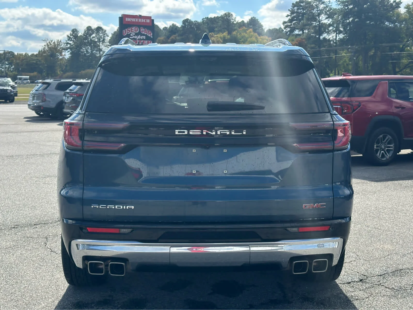 Used 2025 Downpour Metallic GMC FWD Denali image 7
