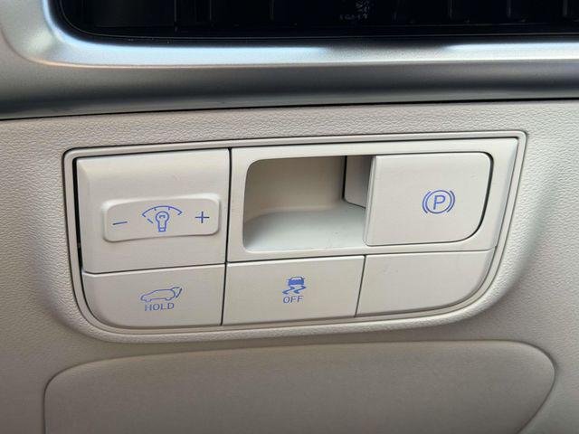 New 2026 White Hyundai Limited AWD image 28