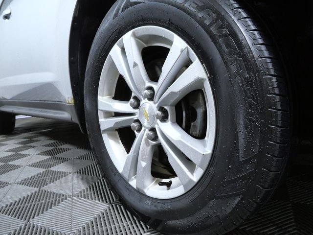 Used 2017 Chevrolet Equinox LS with VIN 2GNALBEK8H1605957 for sale in Apple Valley, Minnesota