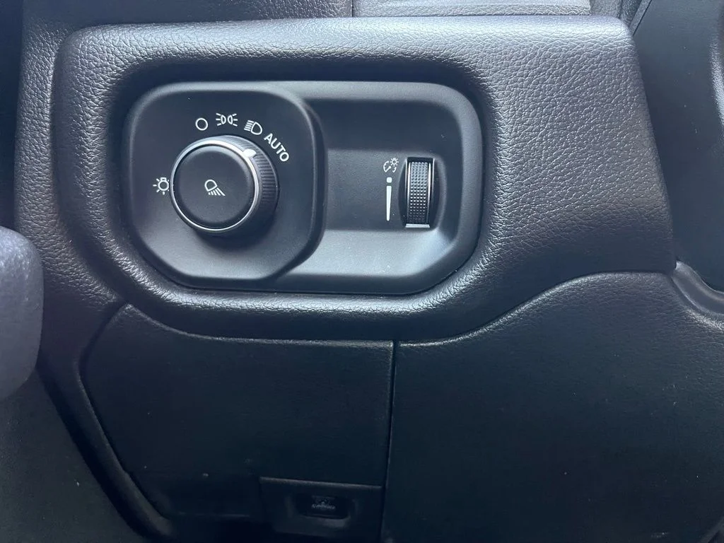2022 RAM Ram 2500 Pickup Tradesman - Photo 37