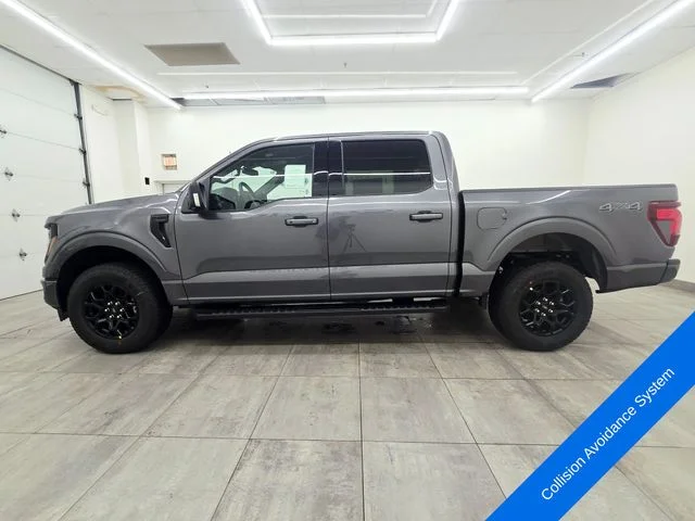 New 2026 Carbonized Gray Metallic Ford XLT image 2