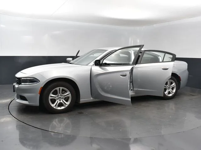 2022 Dodge Charger SXT - Photo 9