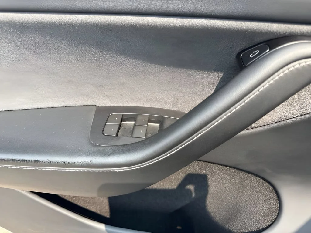 Used 2024  Tesla Long Range image 26