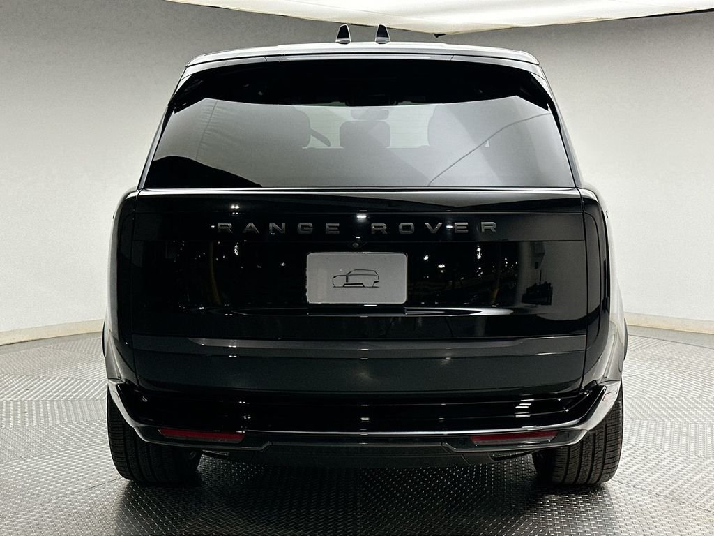 Used 2024 Santorini Black Metallic Land Rover SE image 12