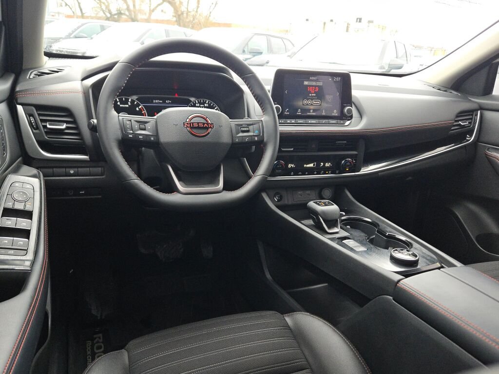 Certified Used 2025 White Nissan Rock Creek image 19