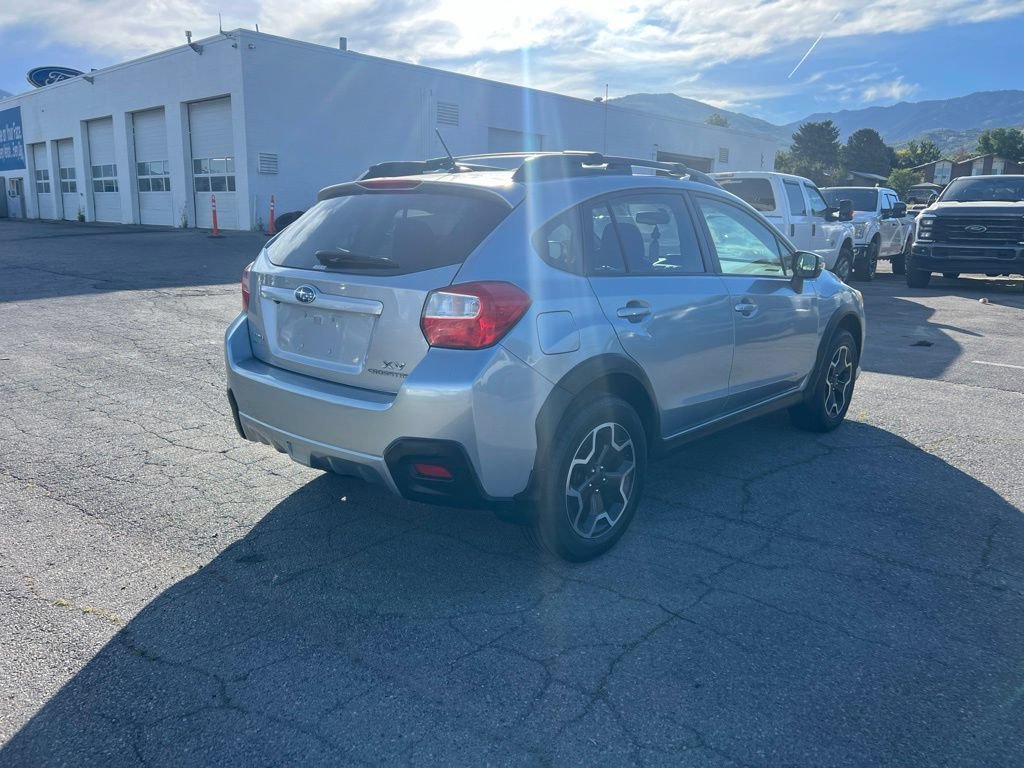 Used 2015 Ice Silver Metallic Subaru 2.0i Limited image 5