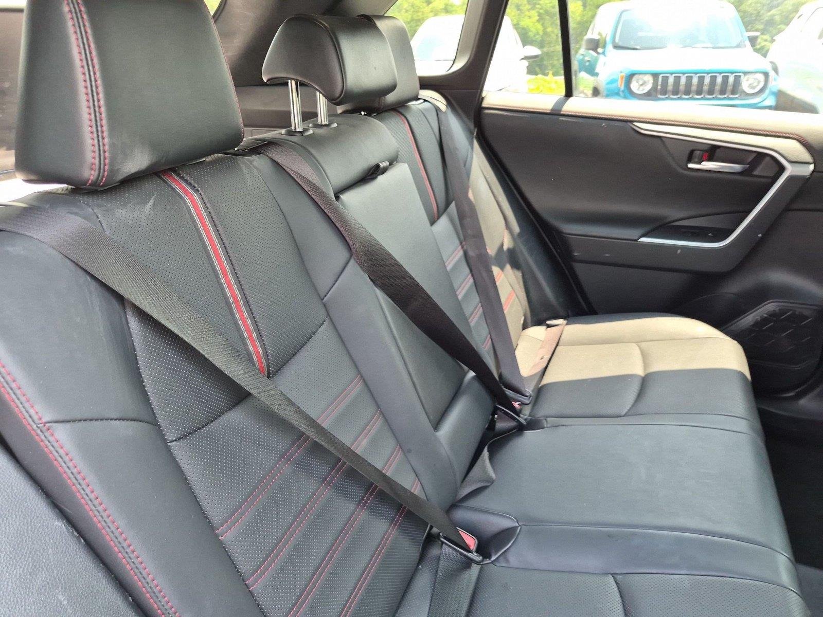 Used 2022  Toyota XSE image 35