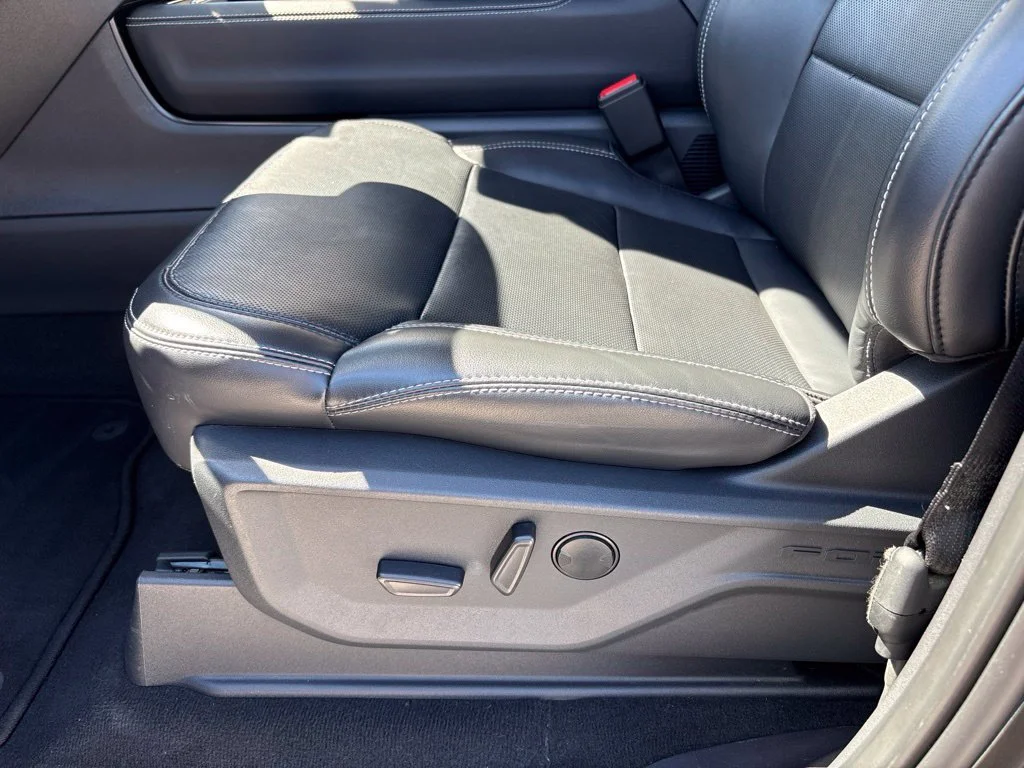 Used 2025 Black Ford Platinum image 11