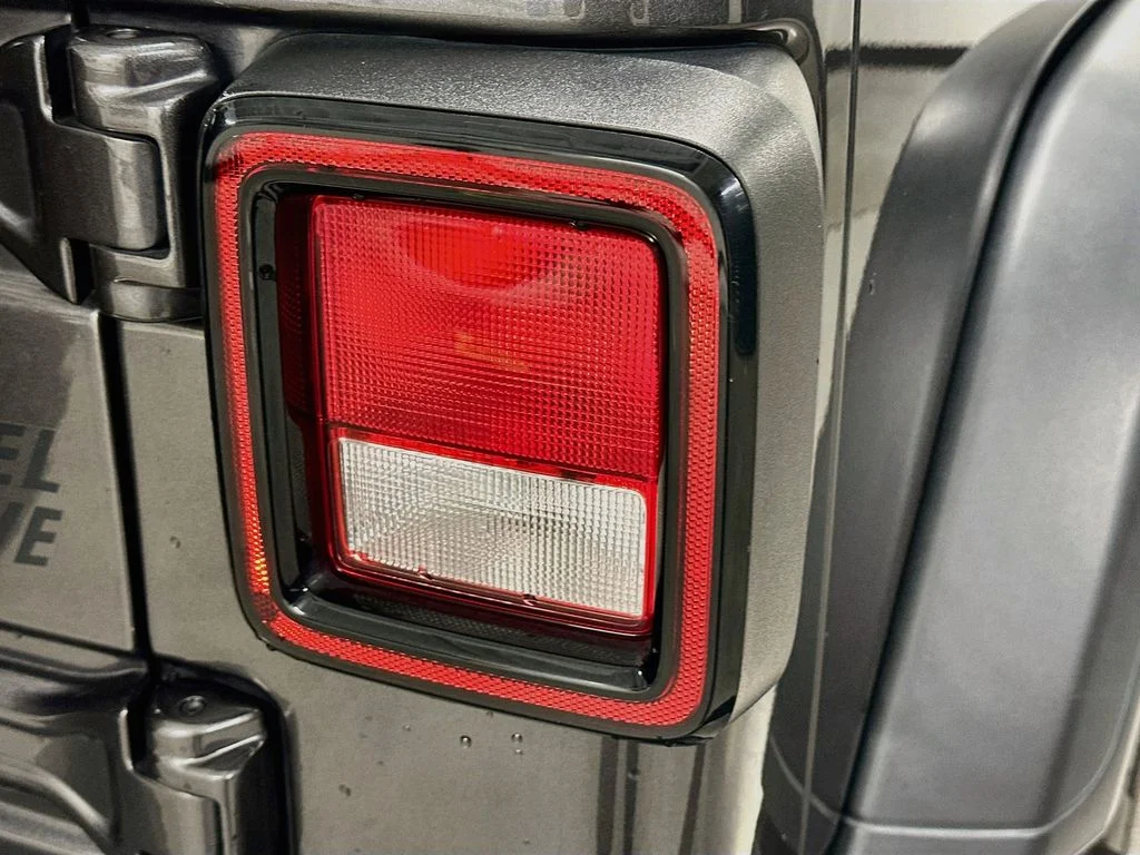 Used 2022 Gray Jeep Unlimited Willys image 31