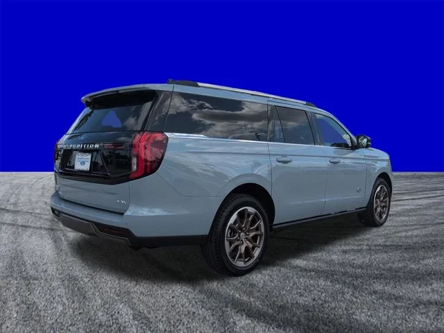 New 2026 Glacier Gray Metallic Tri-Coat Ford MAX King Ranch® image 4