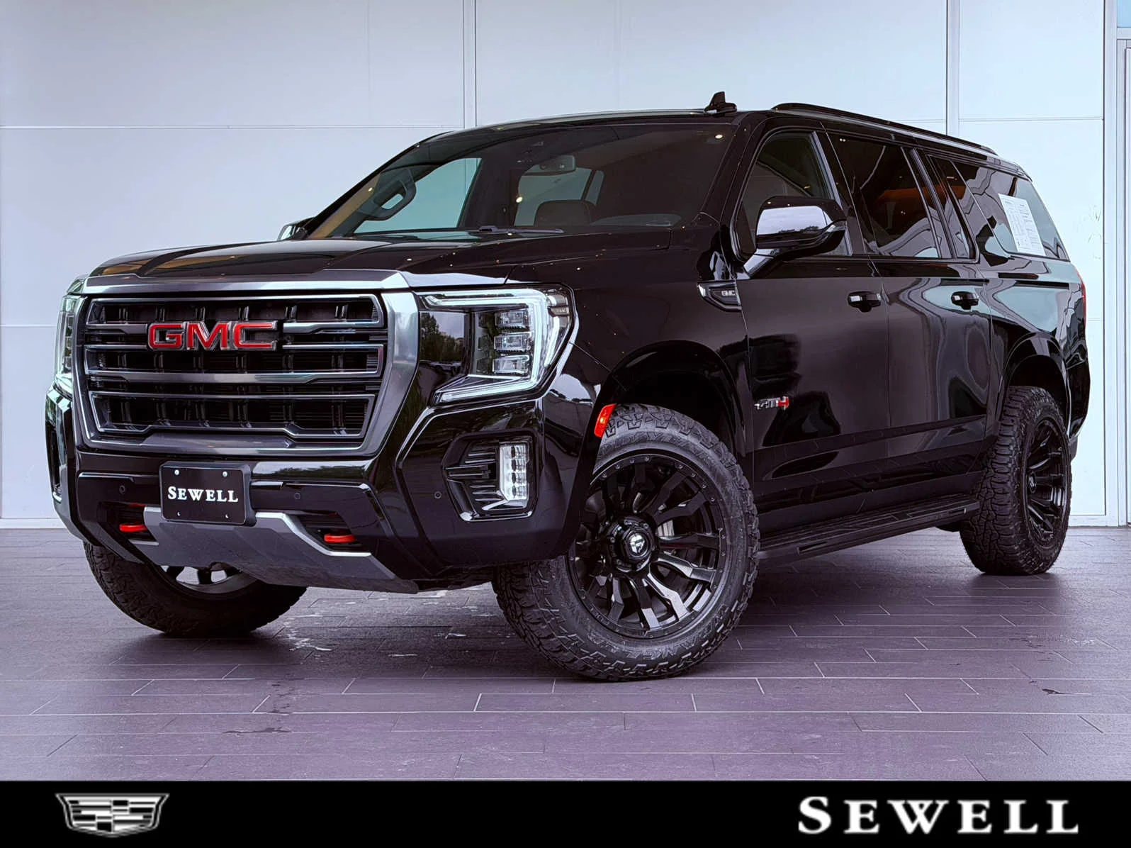 2021 GMC Yukon 4WD AT4's photo