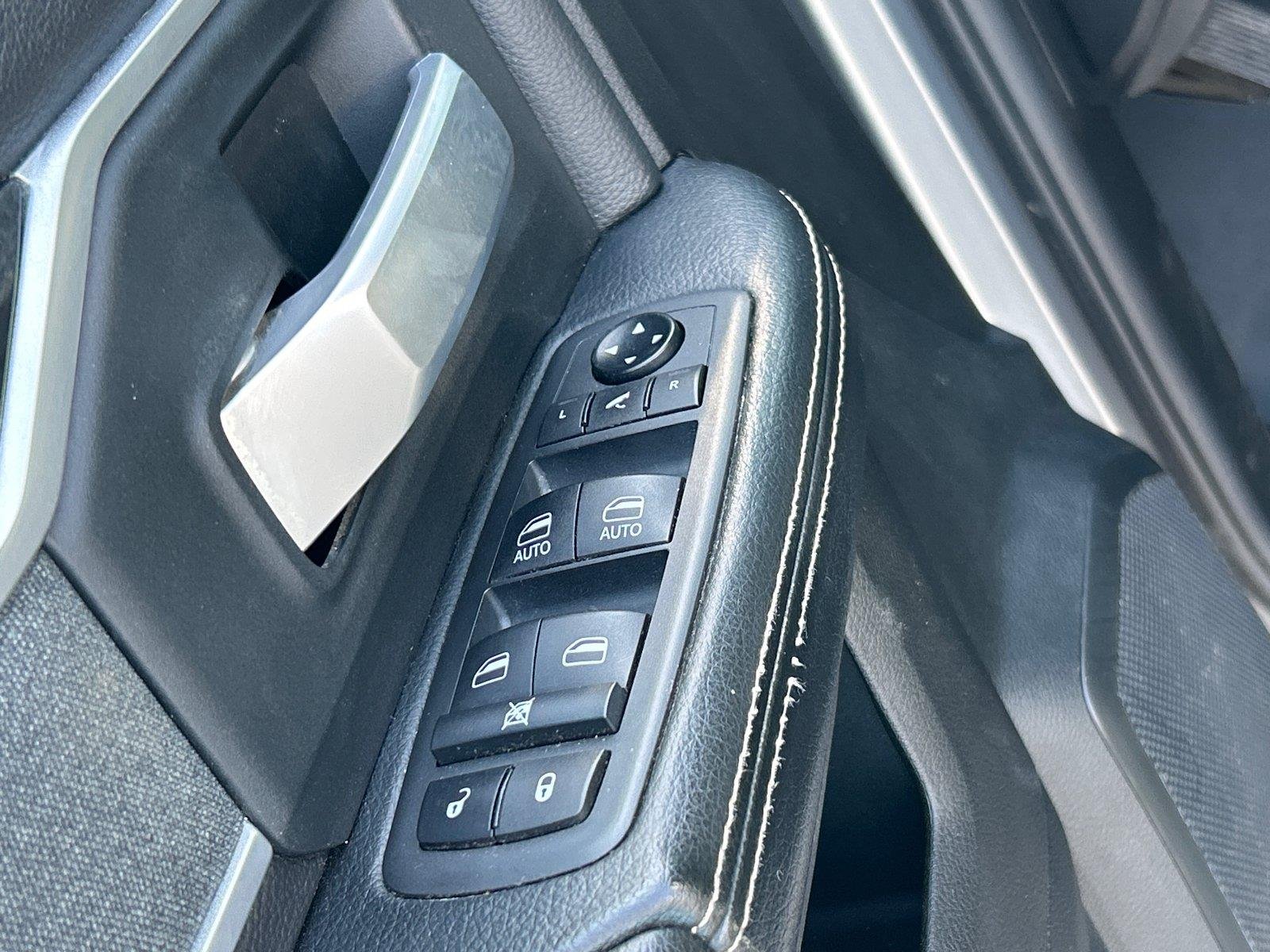 Used 2020 Billet Silver Metallic Clearcoat Ram Big Horn image 17