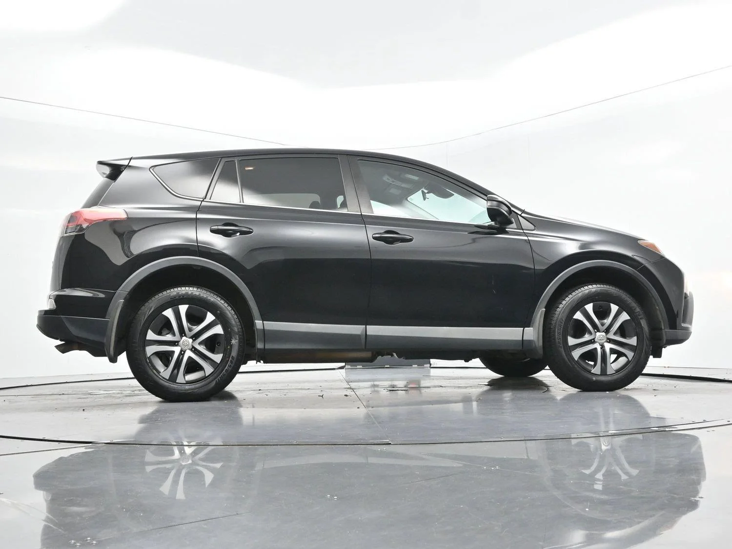 Used 2018 Black Toyota LE image 45
