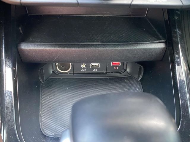 Used 2021 White Kia GT image 23