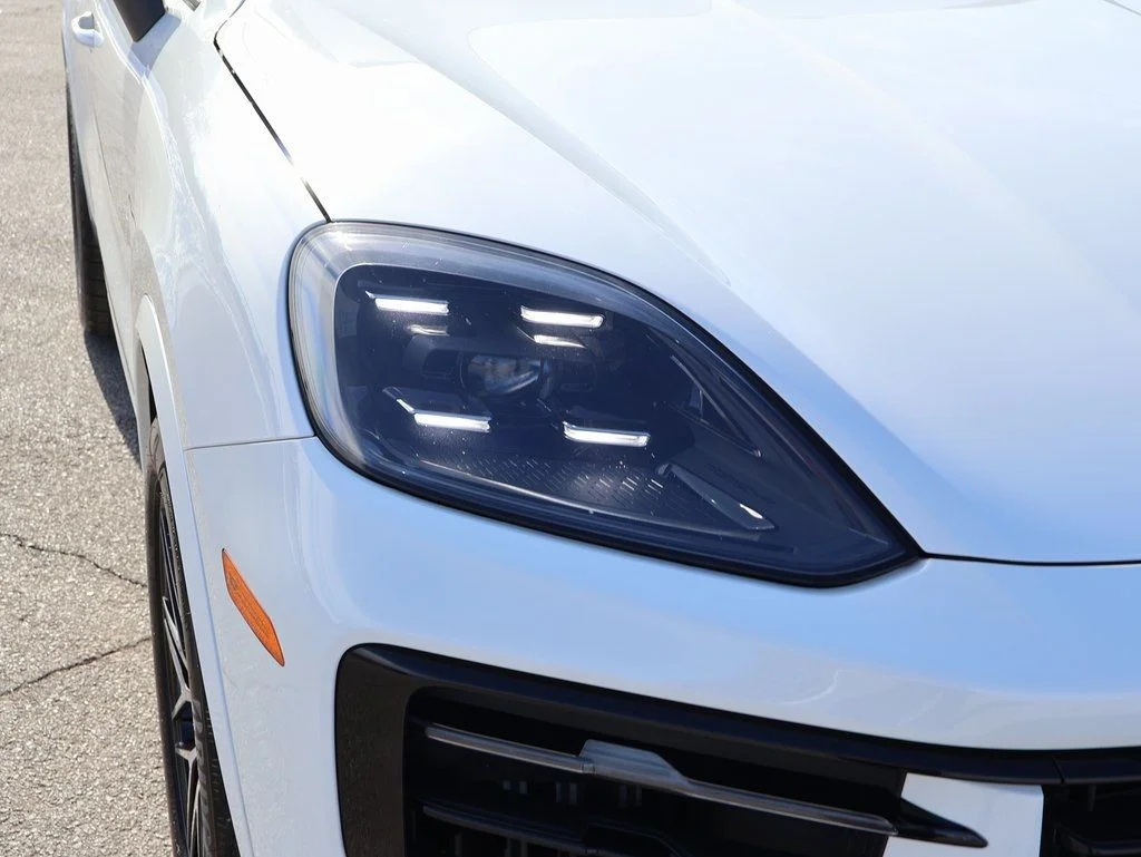 Used 2025 White Porsche  image 14