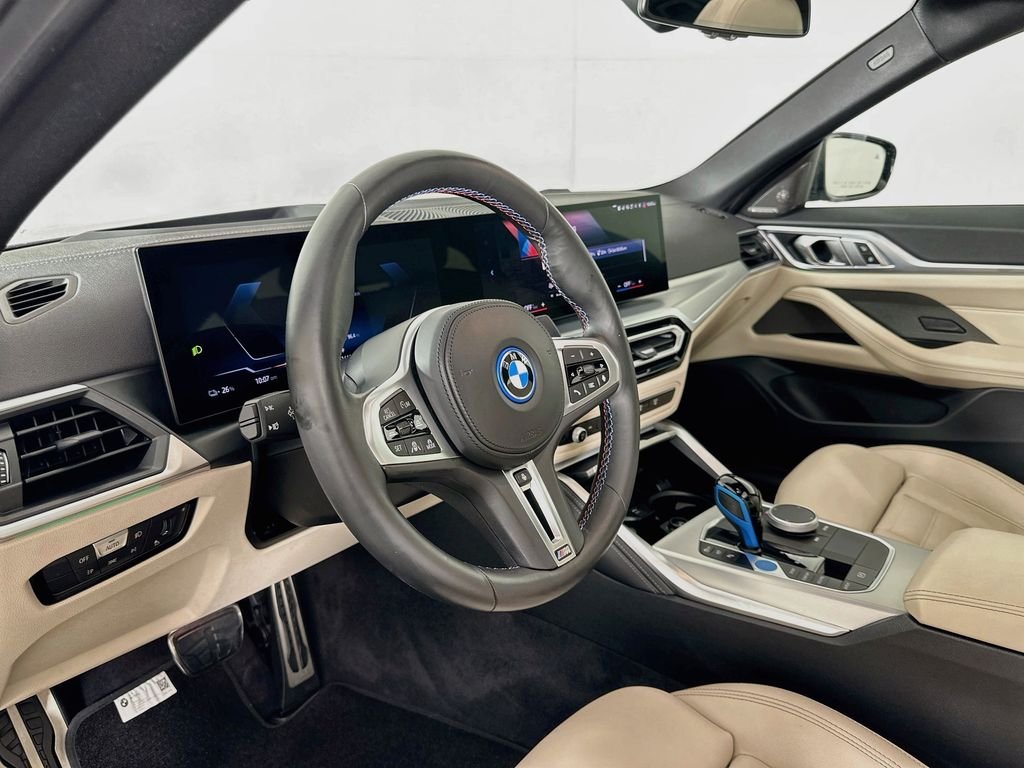 Used 2023 Gray BMW M50 image 9