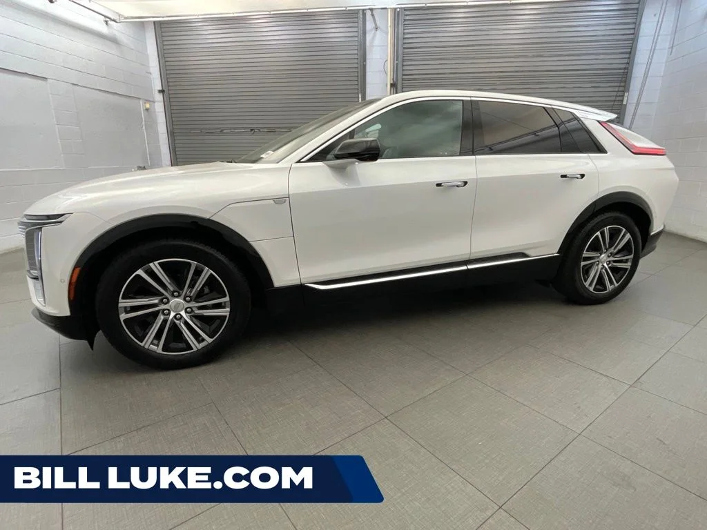 Used 2024 White Cadillac Luxury image 1
