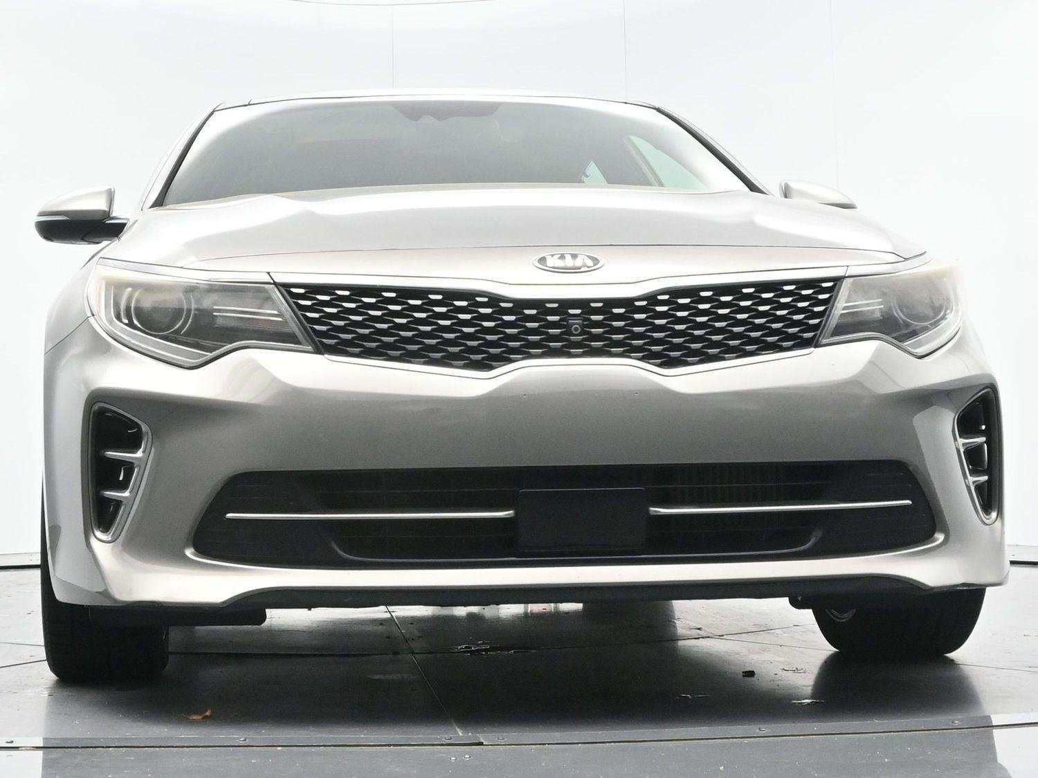 Used 2016 Titanium Silver Kia SXL Turbo image 45