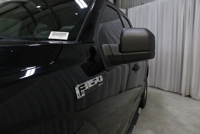 Used 2018 Shadow Black Ford XLT image 32