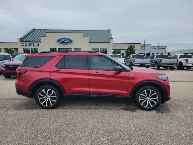 Used 2025 Red Metallic Ford ST-Line image 21