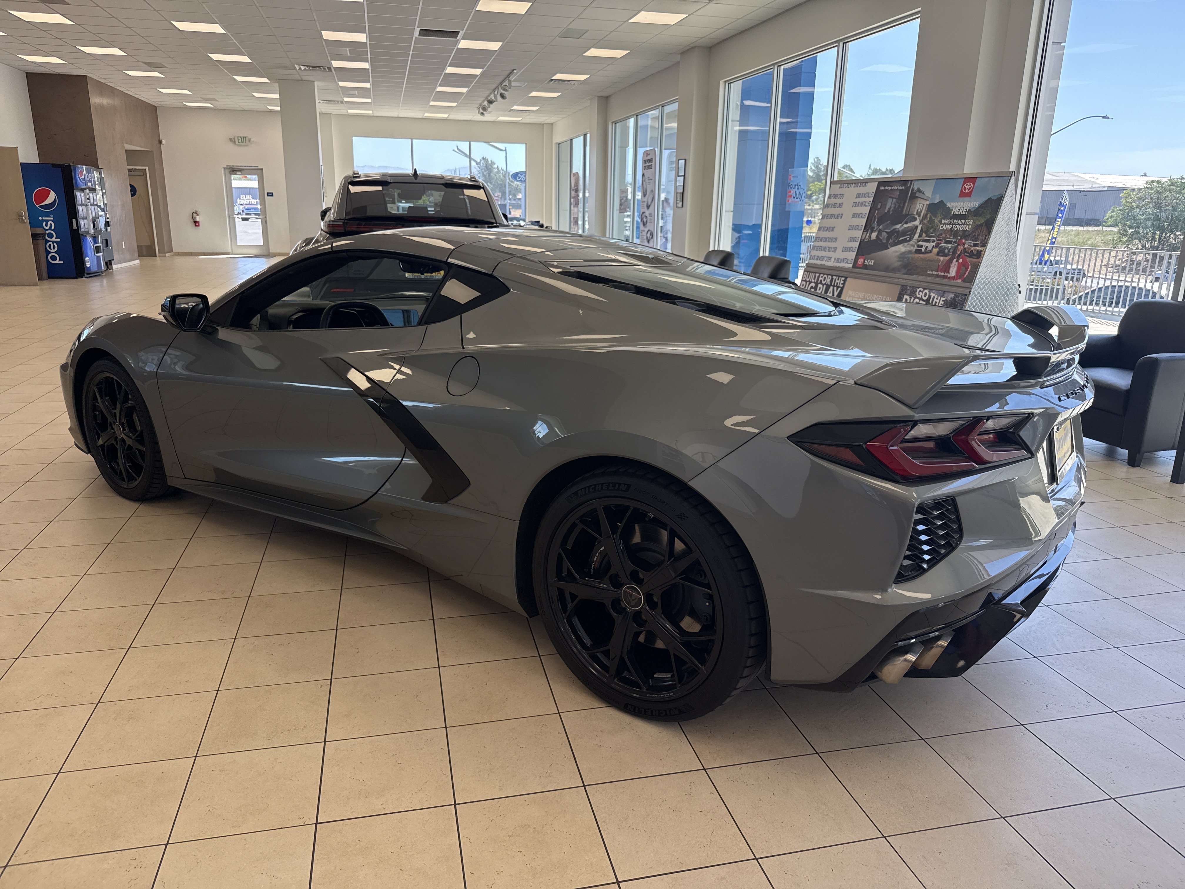 Used 2022 Gray Metallic Chevrolet 3LT image 3
