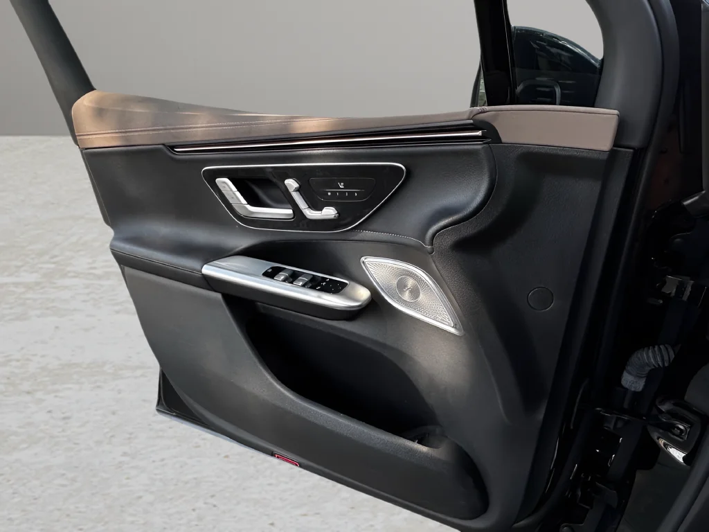 Used 2023 Black Mercedes-Benz 350 SUV image 16