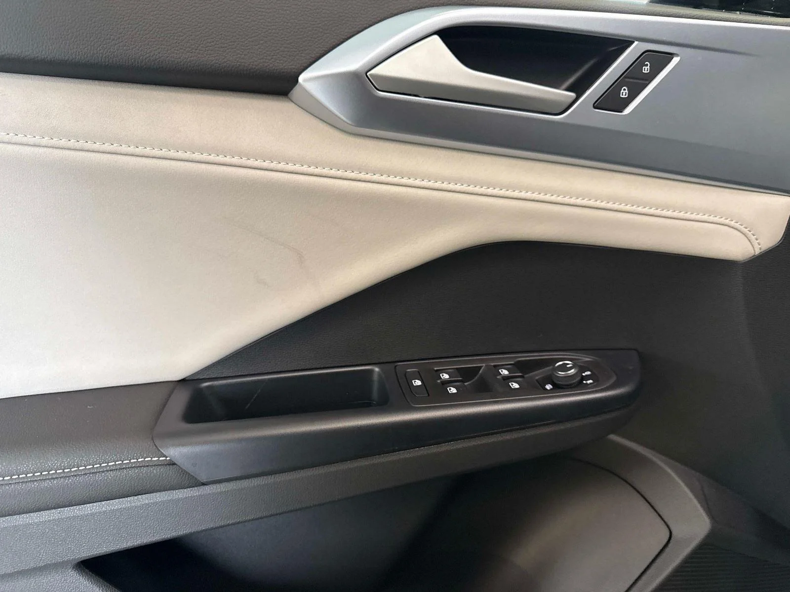 2026 Volkswagen Taos SE - Photo 18