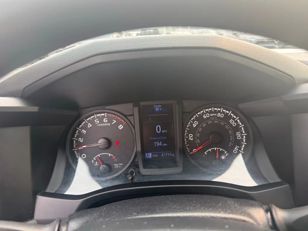 Used 2018 Silver Toyota SR image 3
