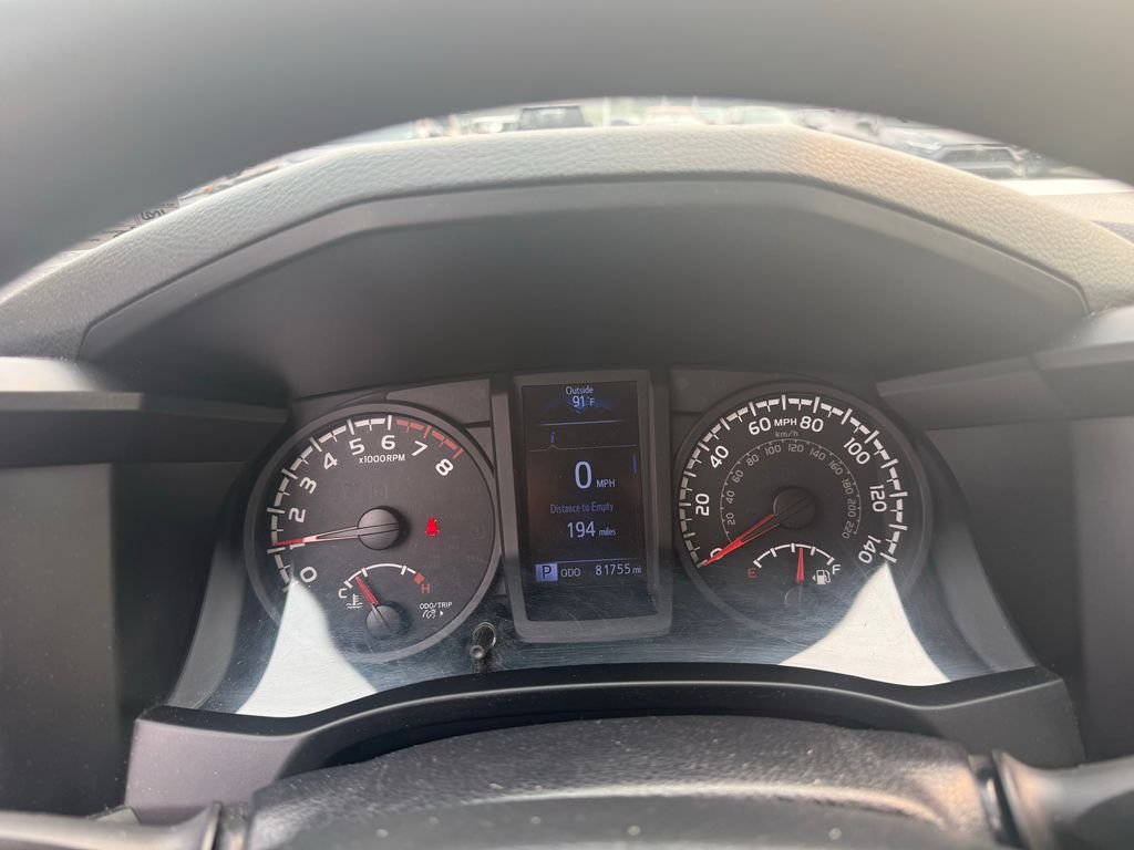 Used 2018 Silver Toyota SR image 3