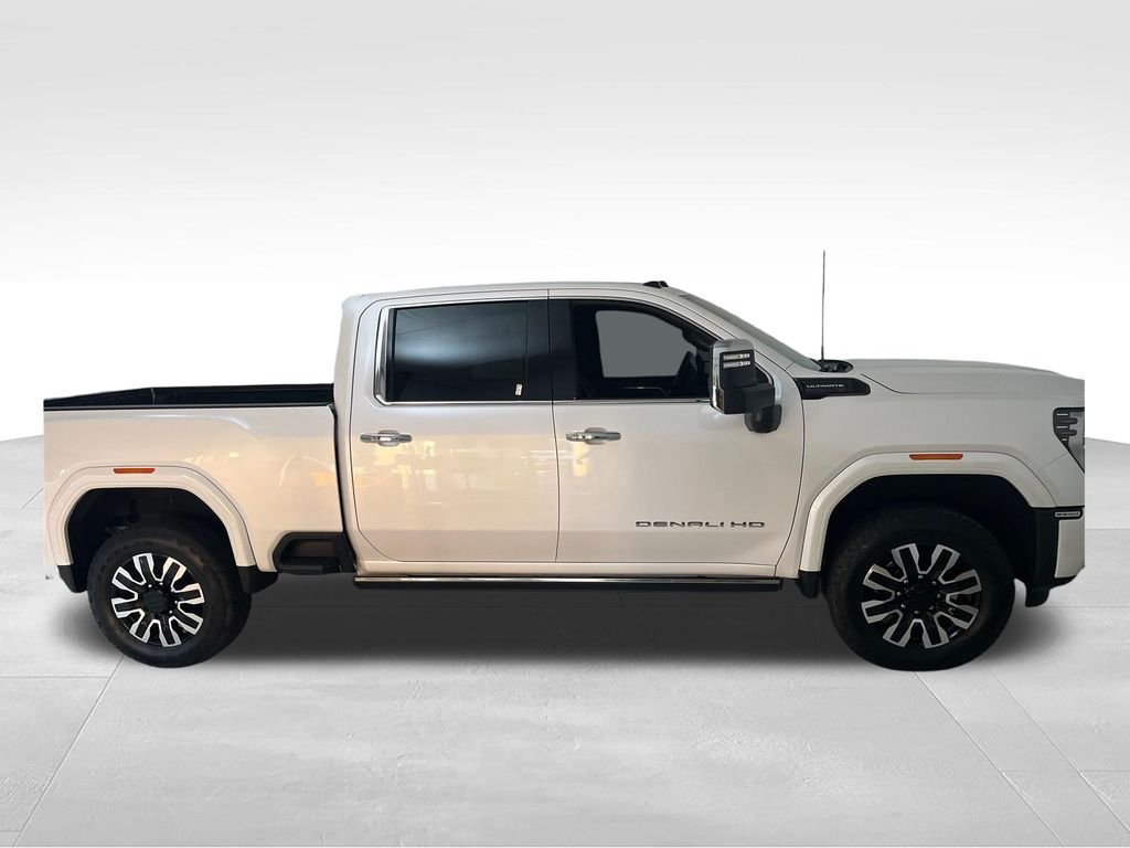 Used 2024 White GMC Denali Ultimate image 6